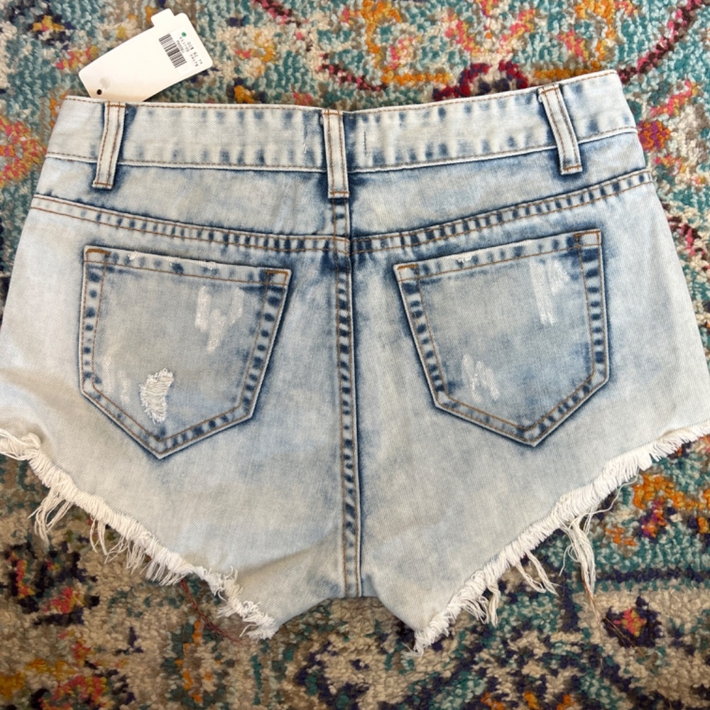 Aztec shorts - Picture 3 of 3